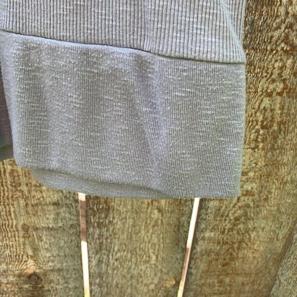 Planet Gold short sleeve fitted long sweater type - Picture 2 of 6